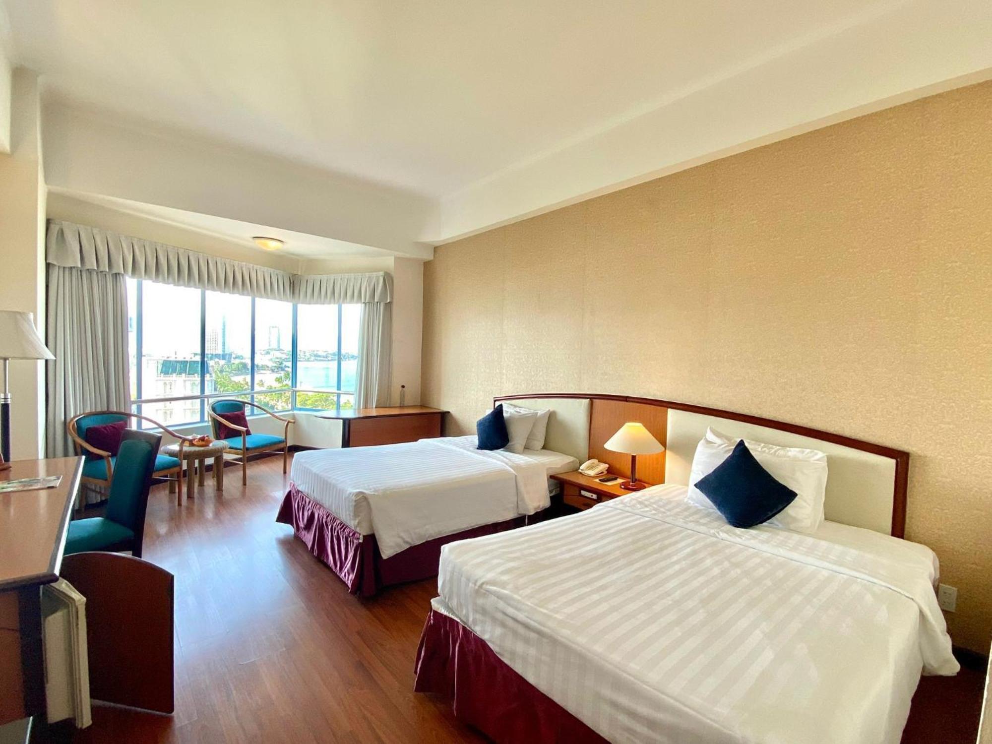 Yasaka Saigon Nha Trang Hotel & Spa Exterior foto